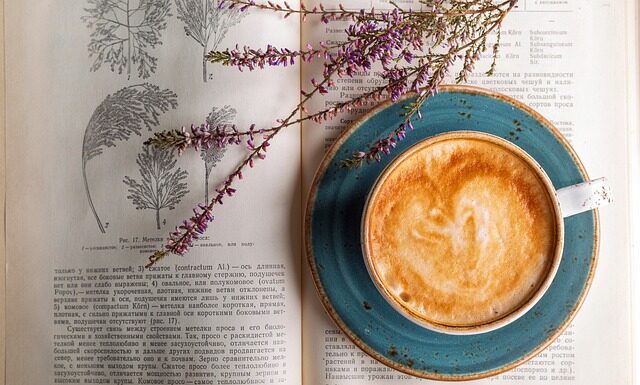 Co pić rano na pusty żołądek?